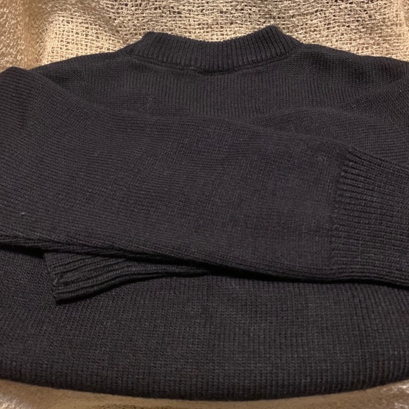 T.Q.Knits - Picture 4 of 5
